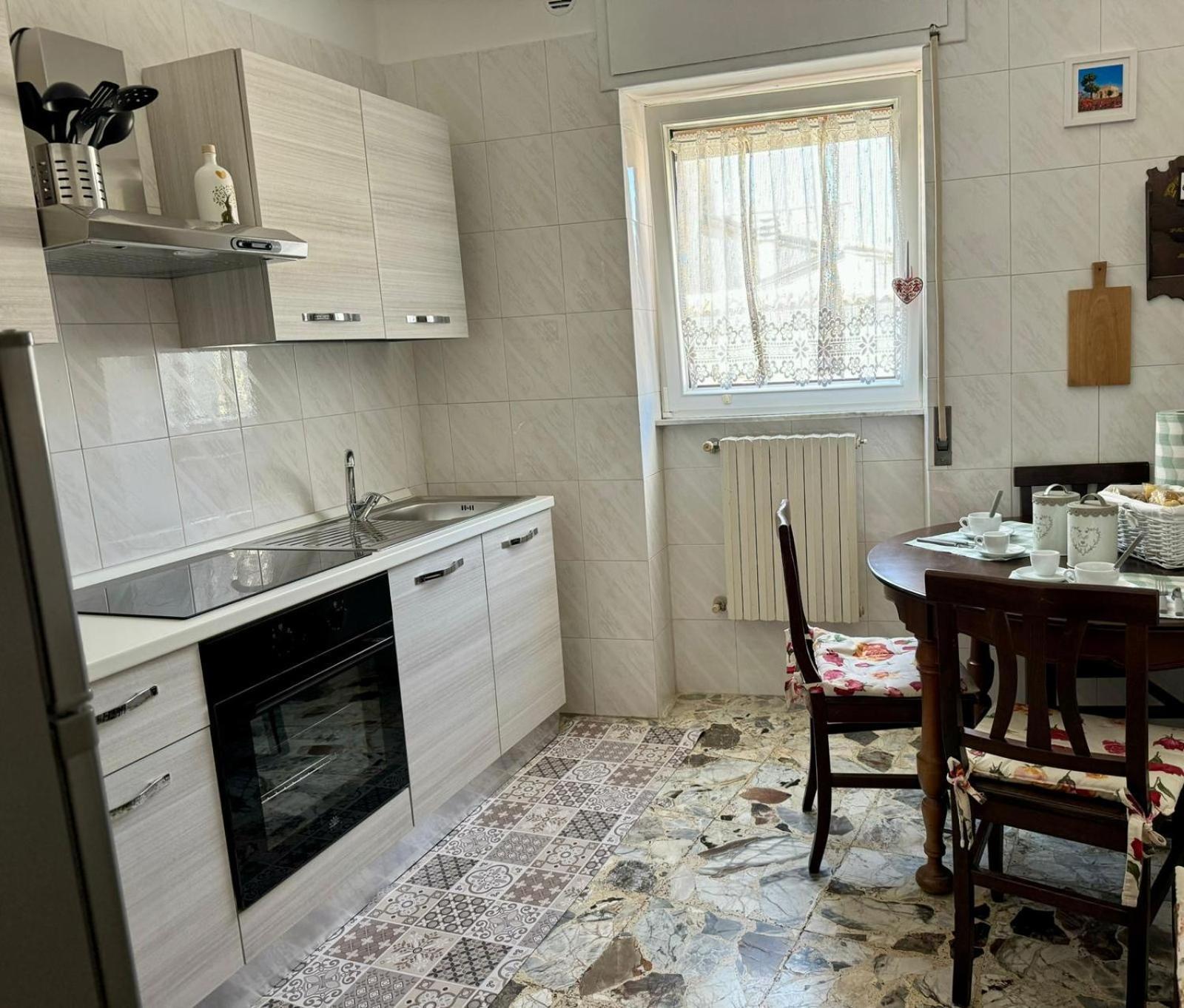 Ely House Apartman Monte SantʼAngelo Kültér fotó