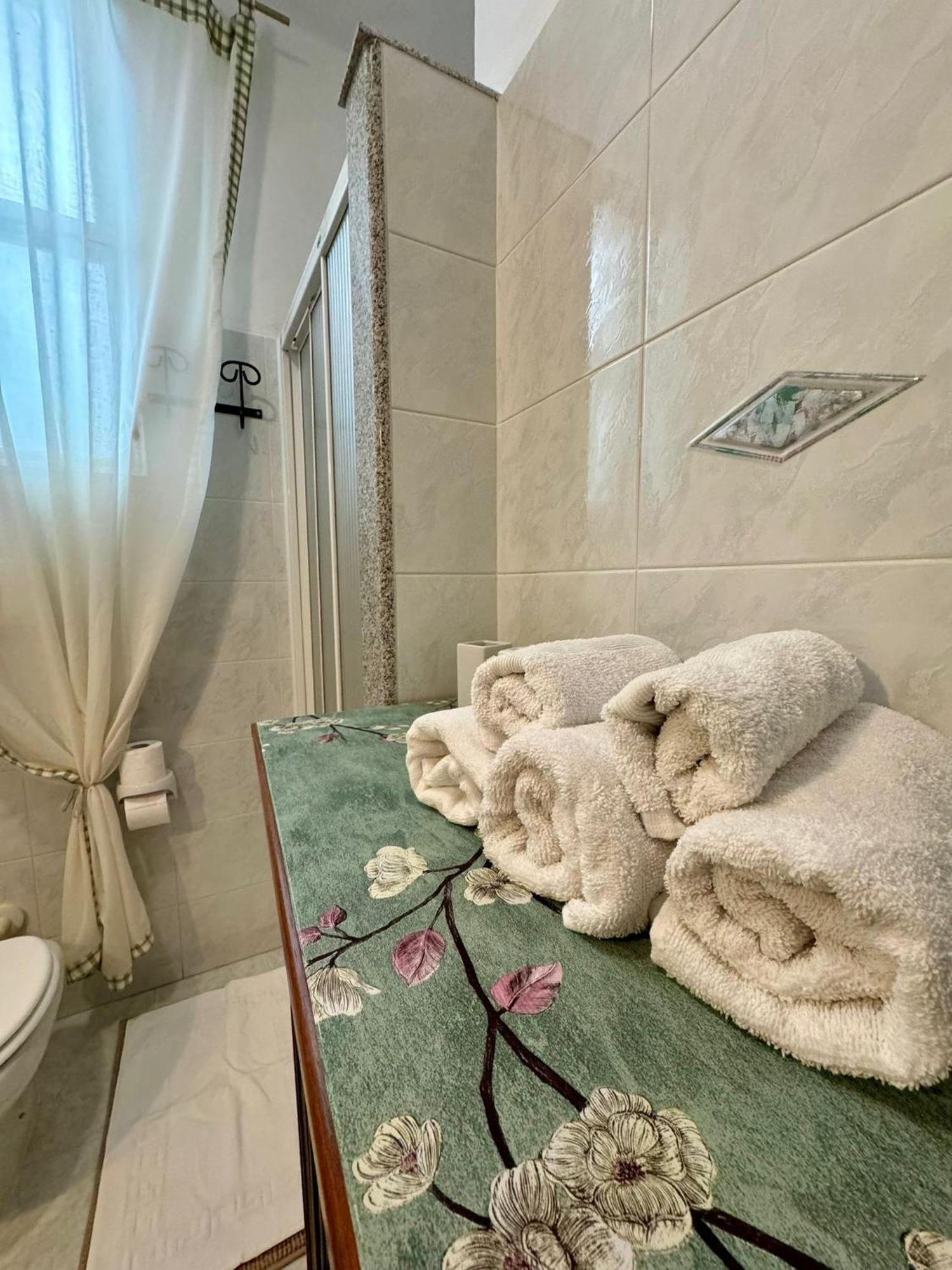 Ely House Apartman Monte SantʼAngelo Kültér fotó